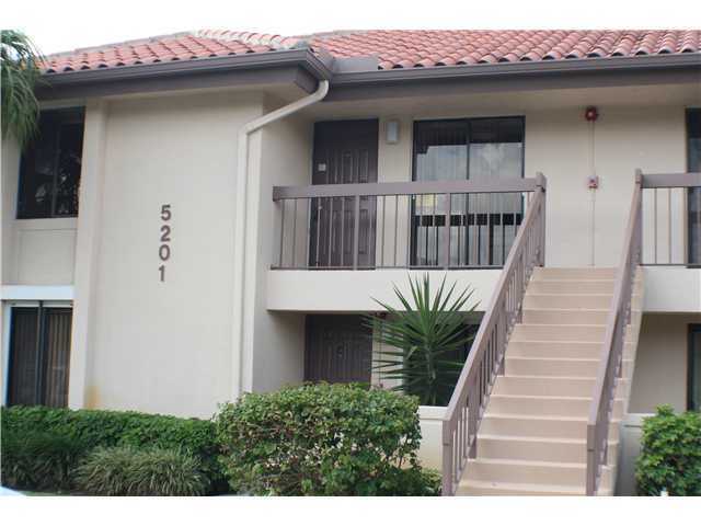 Property Photo:  5201 W Club Circle 202  FL 33487 