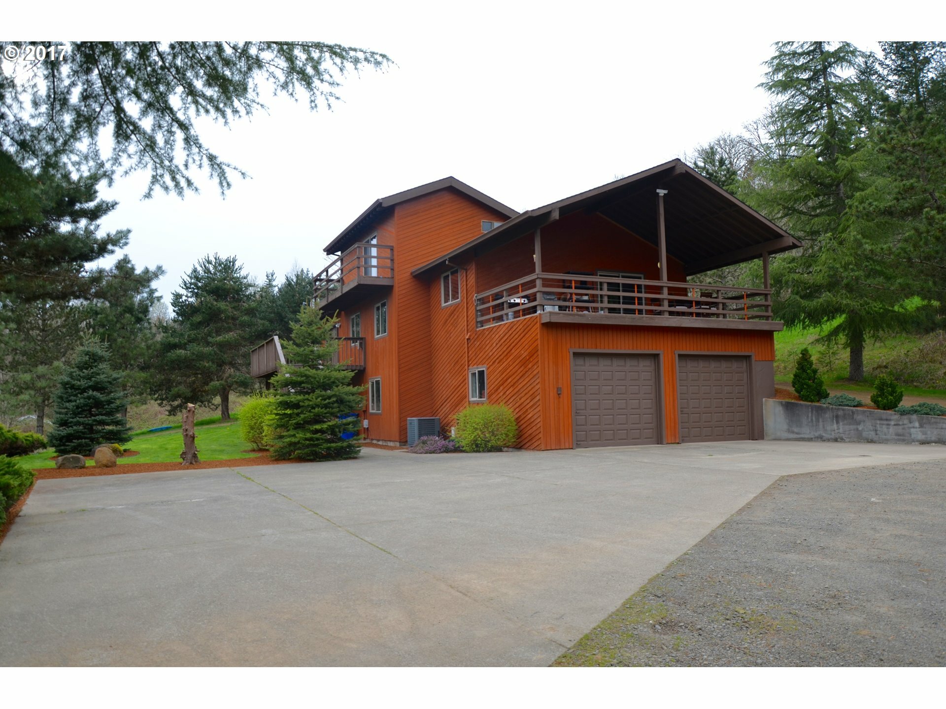 Property Photo:  21549 SE Tillstrom Rd  OR 97089 