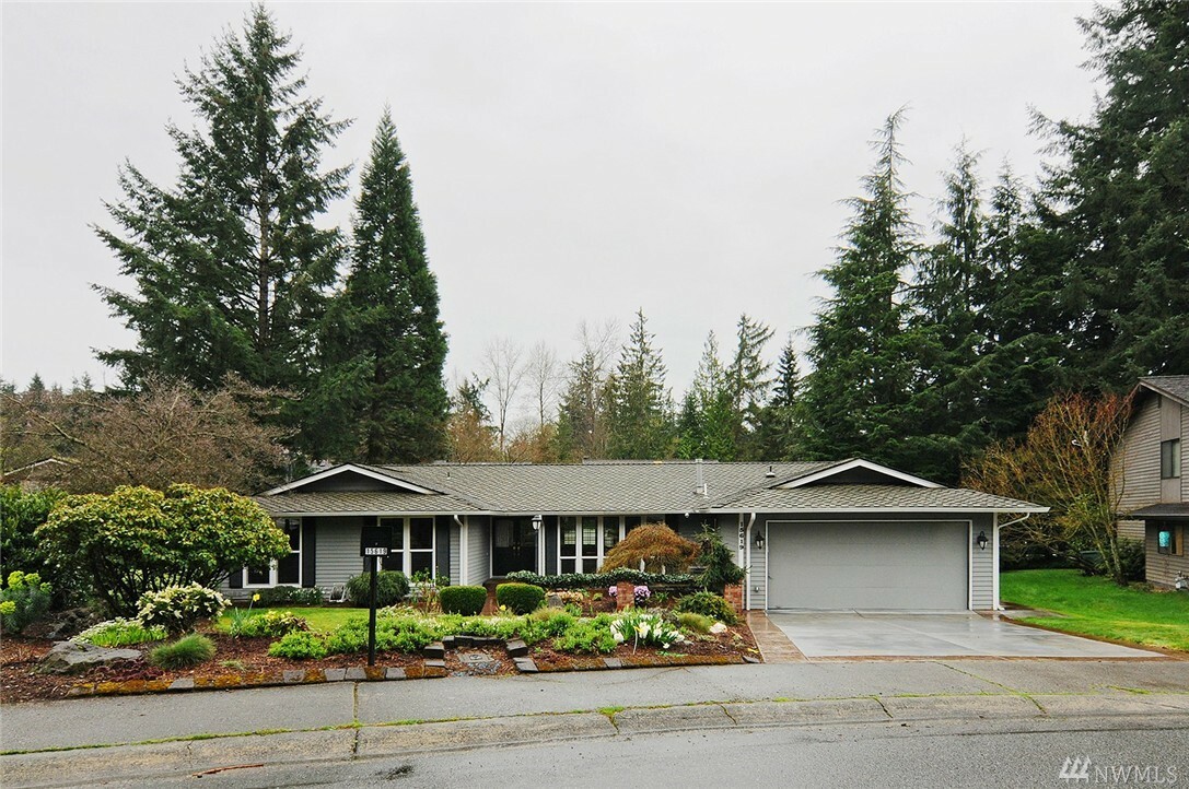 Property Photo:  15619 SE 175th St  WA 98058 