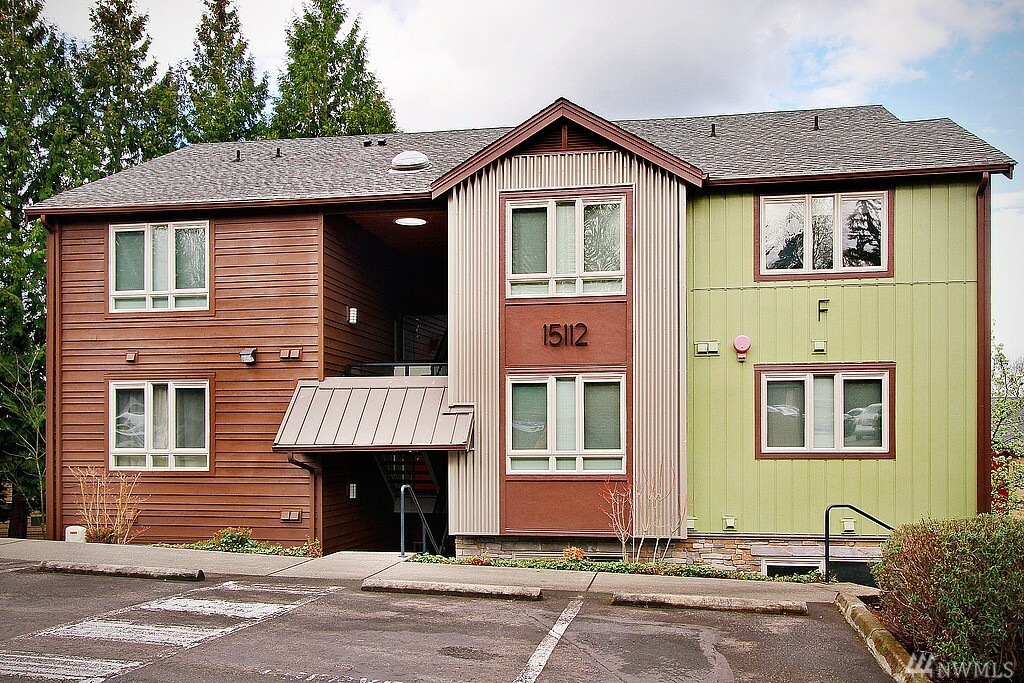 Property Photo:  15112 NE 82nd St 102  WA 98052 