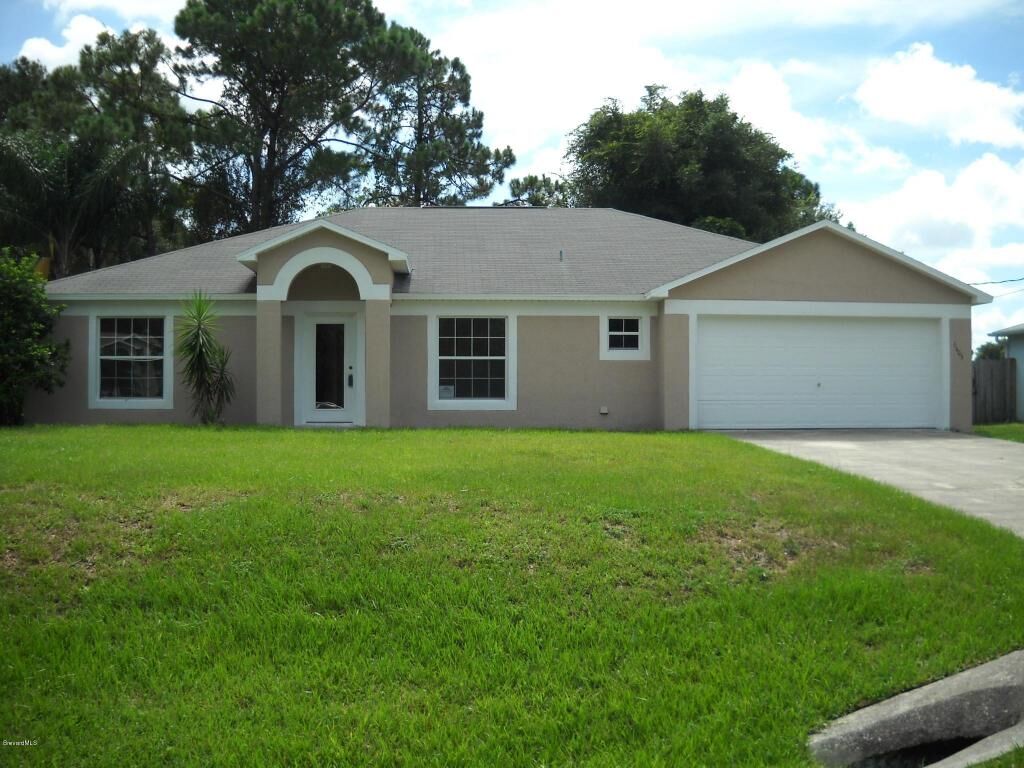 Property Photo:  6405 Betty Avenue  FL 32927 