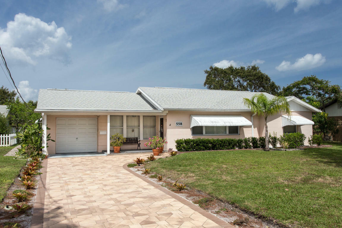 558 Royal Palm Drive  Melbourne FL 32935 photo