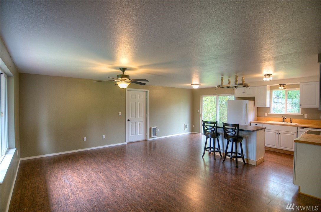 Property Photo:  5012 75th Ave SW  WA 98512 