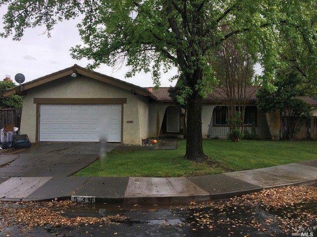 Property Photo:  530 Marbella Lane  CA 95688 