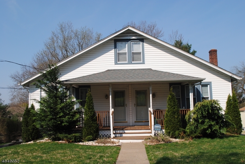 Property Photo:  164 Leigh St 164  NJ 08809 