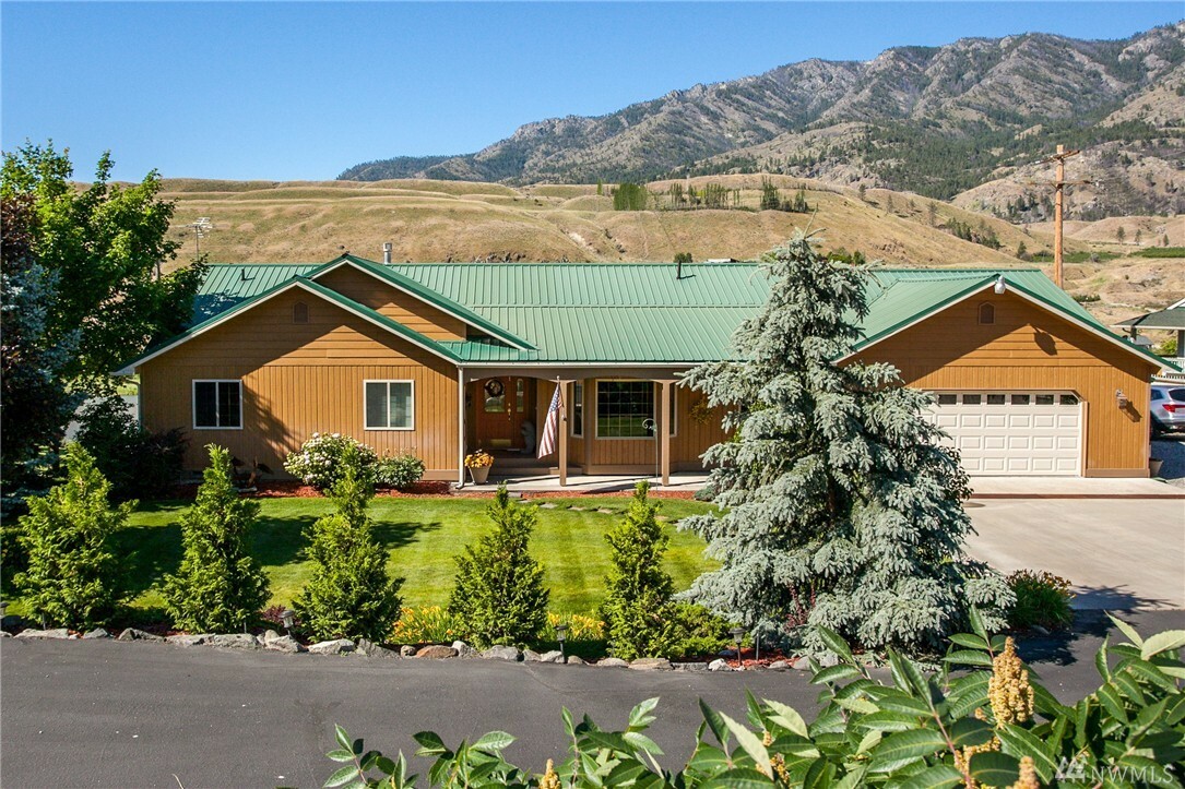 Property Photo: 105 Bill Shaw Rd WA 98846