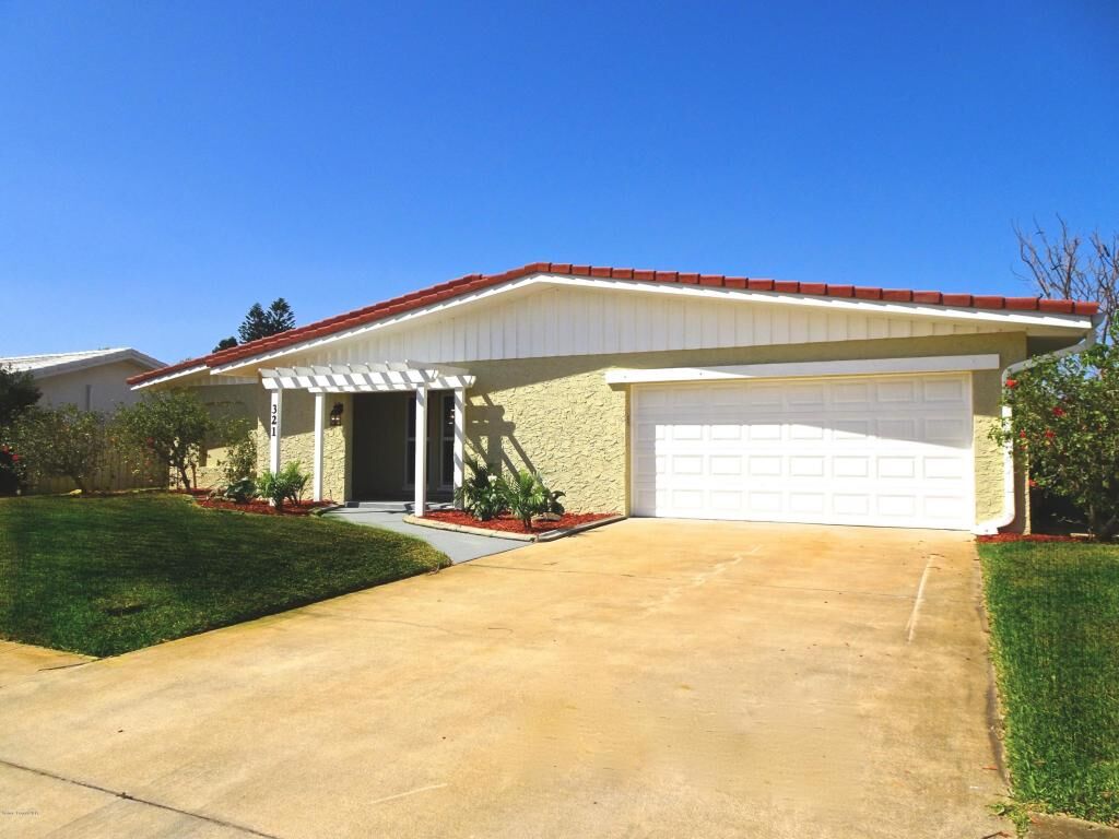 Property Photo:  321 Kent Drive  FL 32931 