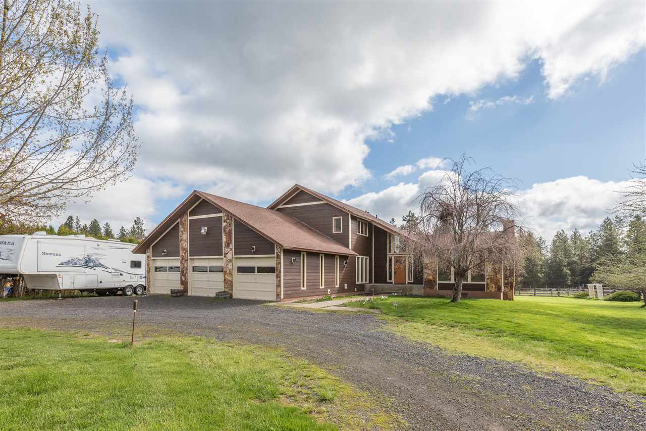 Property Photo: 22602 N Perry Rd WA 99005
