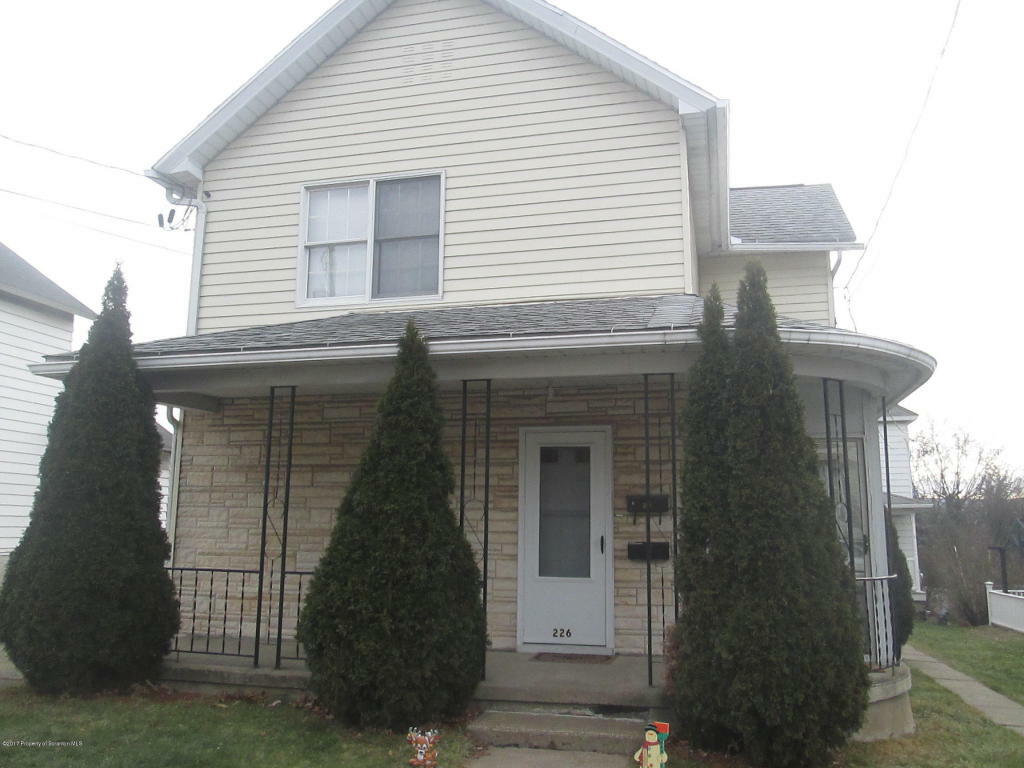 Property Photo:  226 3rd Street  PA 18447 