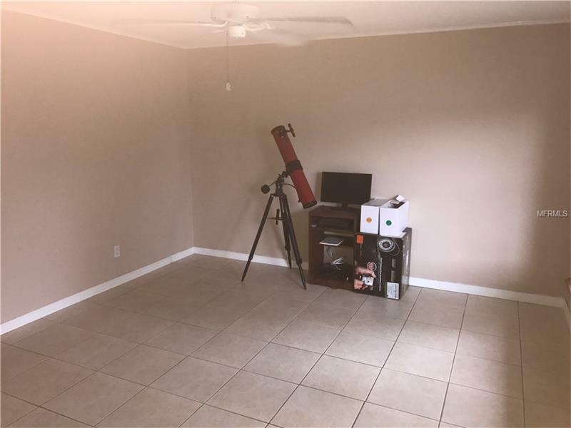 Property Photo: 2404 Holyoke Avenue FL 34207