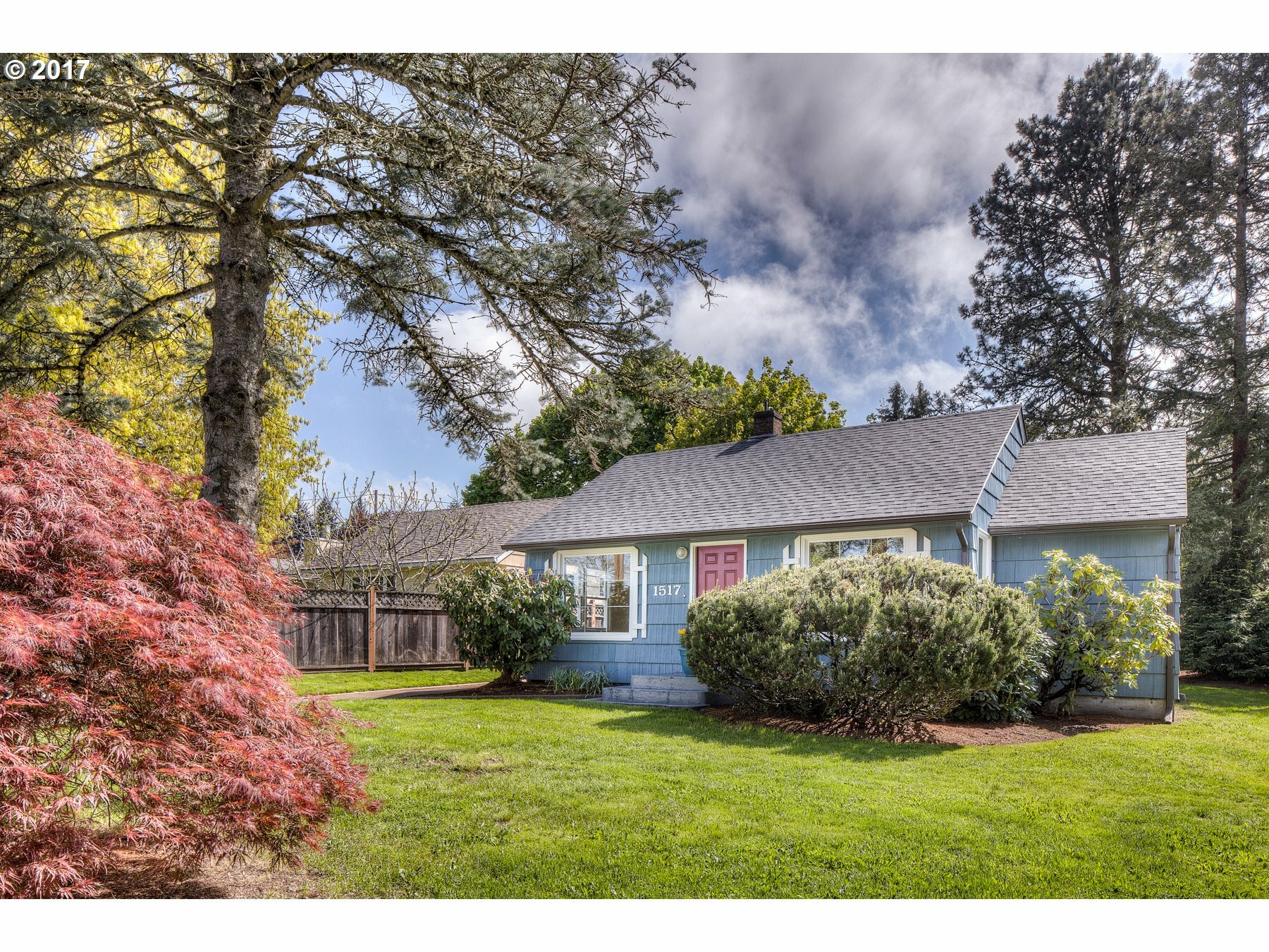 Property Photo:  1517 E Reserve St  WA 98661 