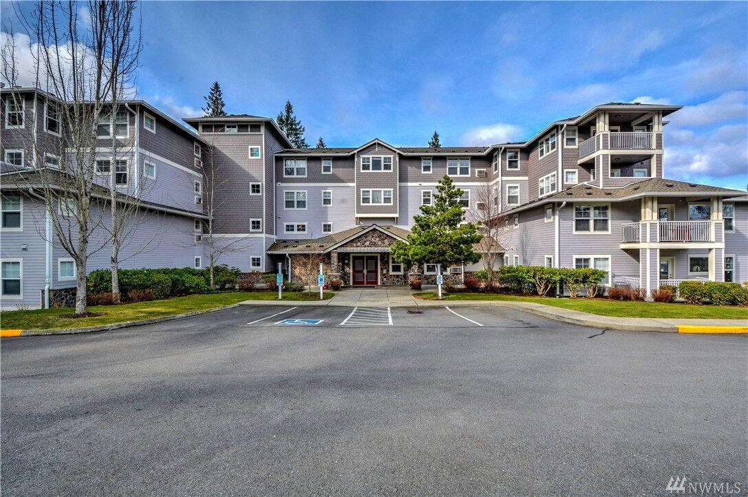 Property Photo:  4535  Providence Place SE 107  WA 98029 