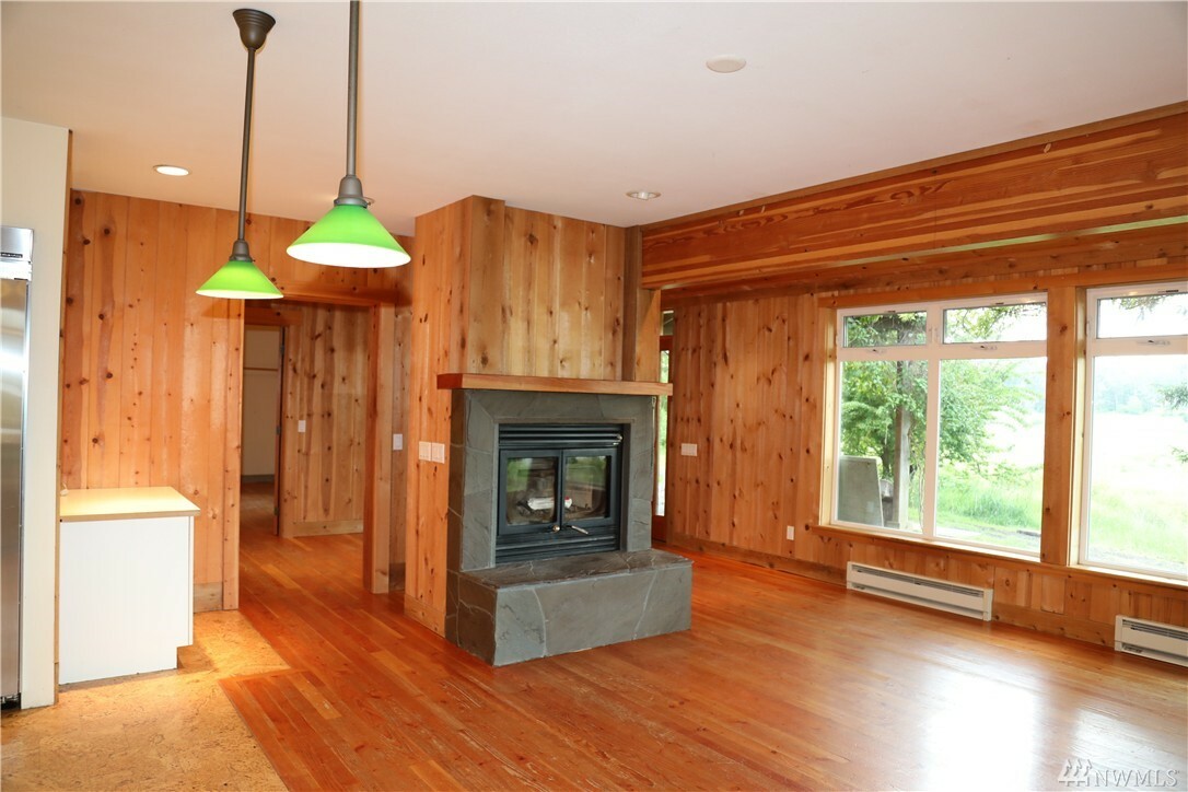 Property Photo:  2801 West Valley Rd  WA 98250 