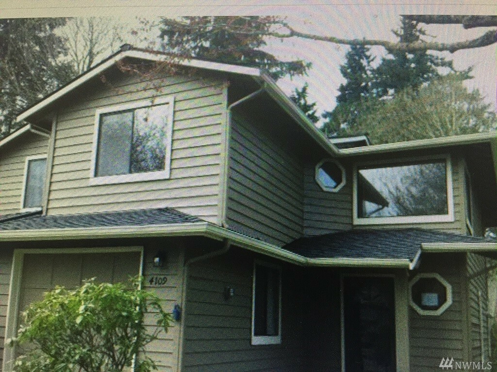 Property Photo:  4109 159th Ave NE 22D  WA 98052 