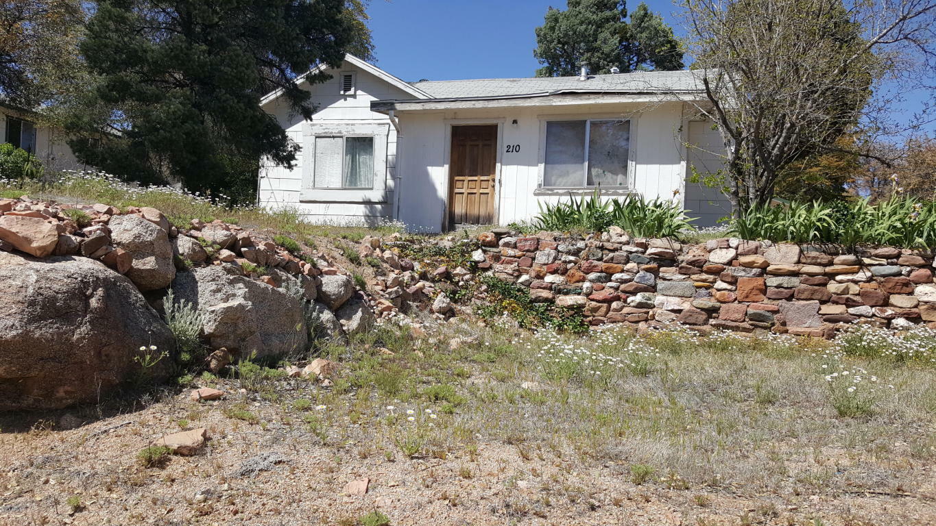 Property Photo:  210 W Frontier Street  AZ 85541 