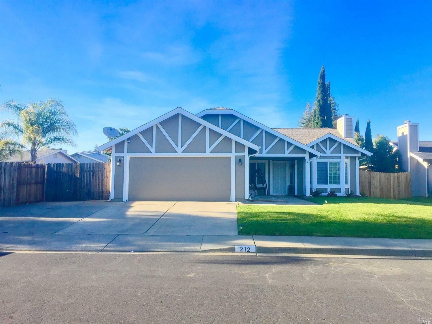 Property Photo: 212 Helen Way CA 95687