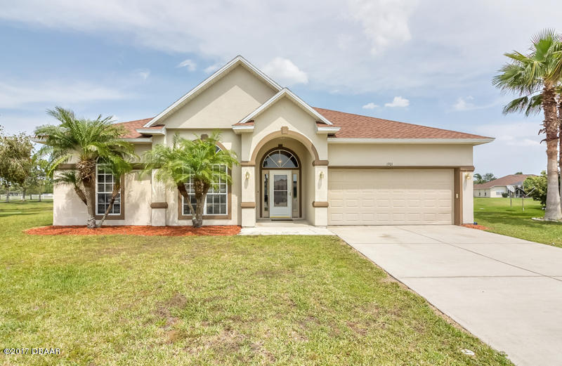 Property Photo: 1901 Rouzbeh Court FL 32128