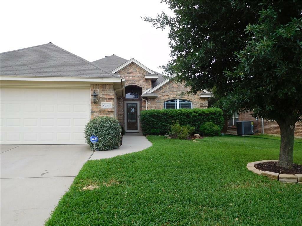 Property Photo: 8230 Winter Falls Trail TX 76053