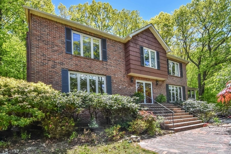 Property Photo:  23 Rolling Ridge Rd  NJ 07869 