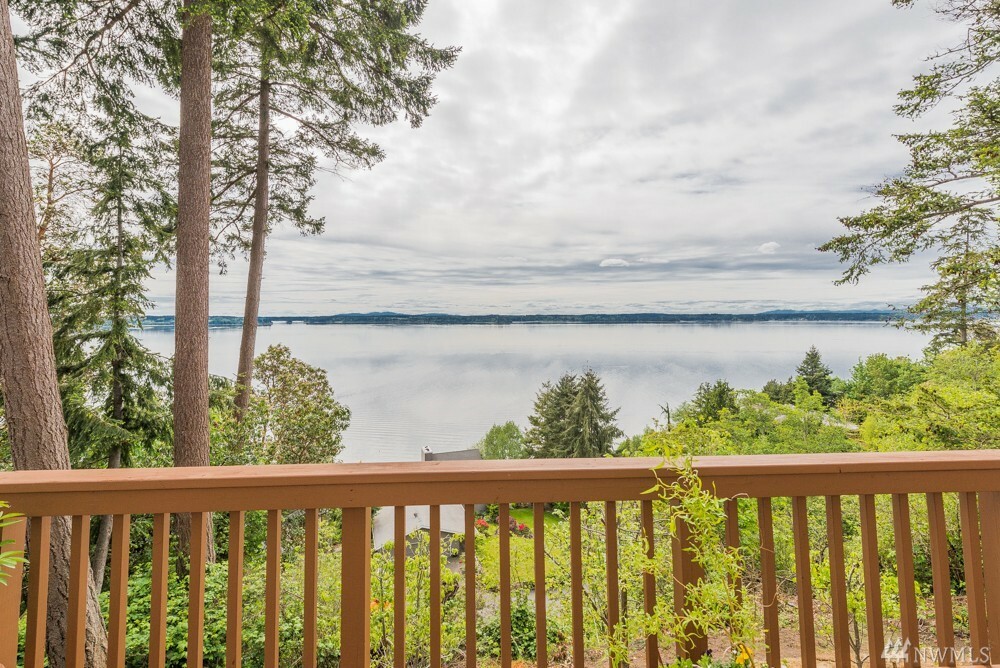 Property Photo:  170 Bow Rd  WA 98333 