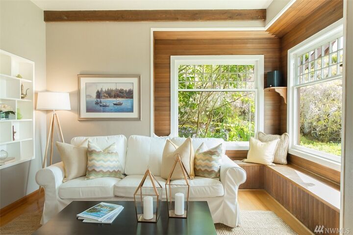 Property Photo: 5108 2nd Ave NW WA 98107