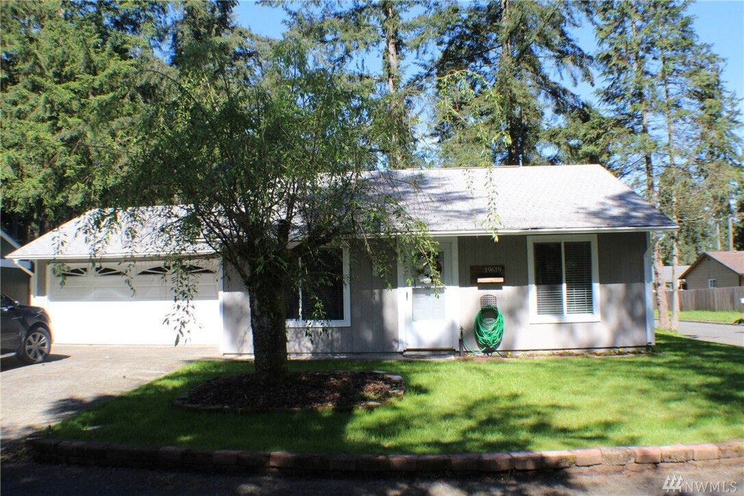 Property Photo:  19619 SE 260  WA 98042 