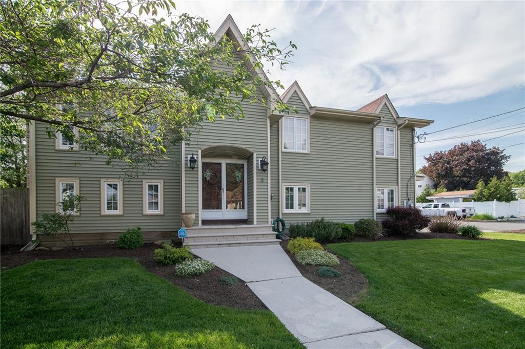 Property Photo: 3 City View Cir RI 02911