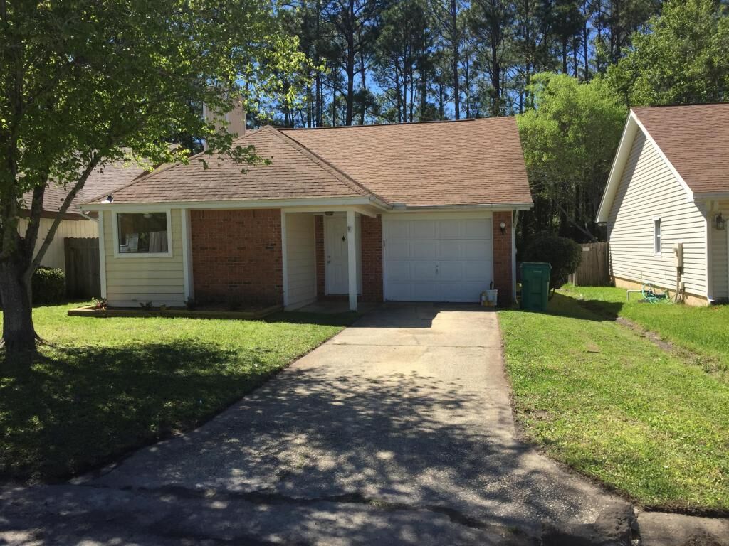 Property Photo:  2122 Wilderness Path  FL 32547 