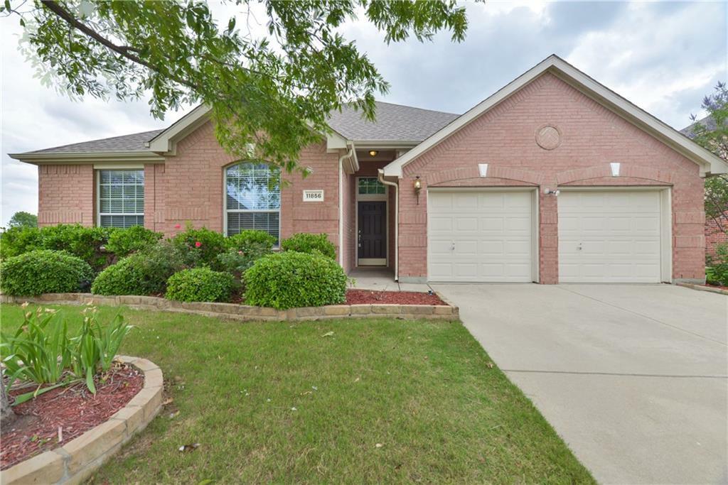 Property Photo: 11856 Moorhen Circle TX 76244