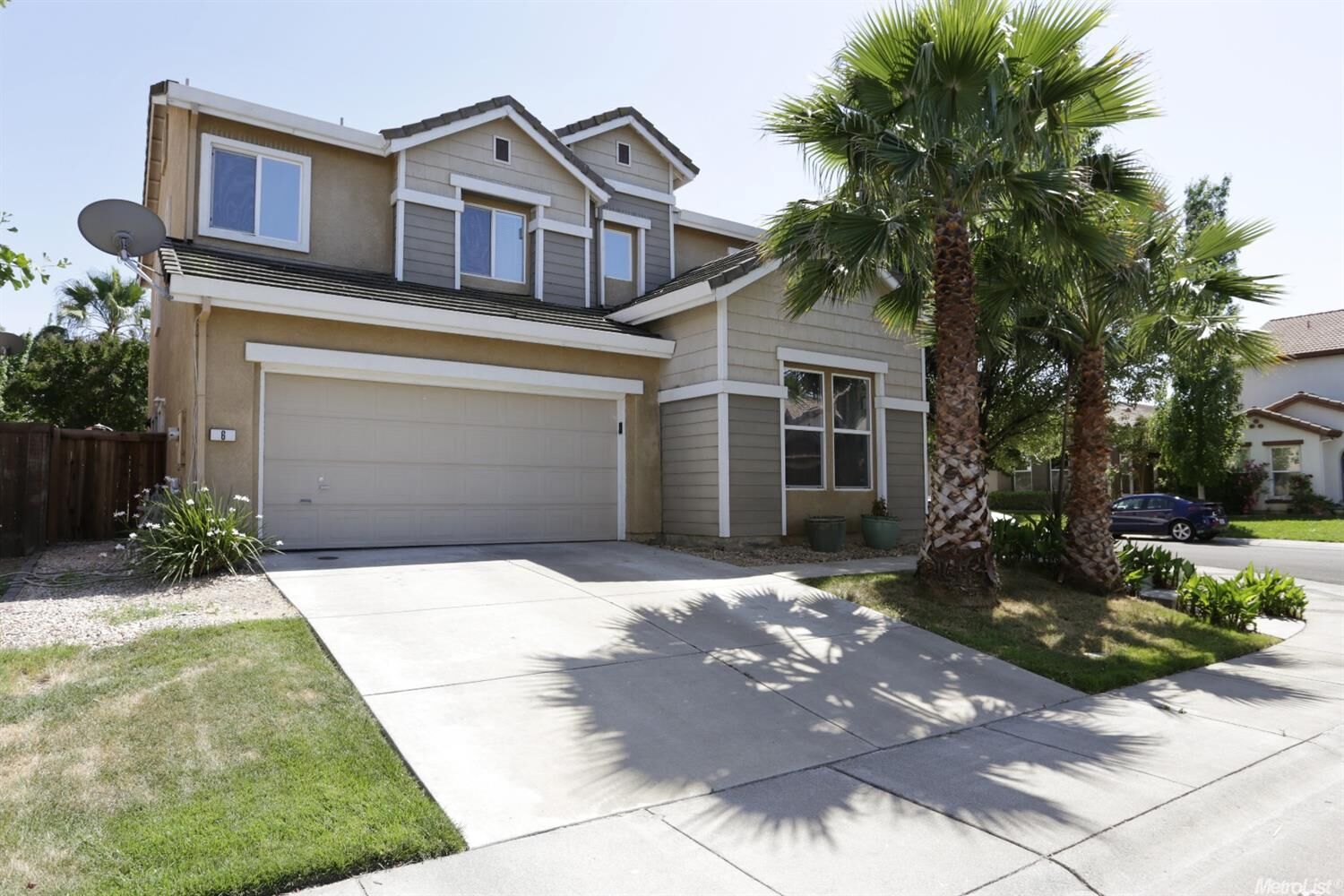 Property Photo: 6 Rockrose Court CA 95834