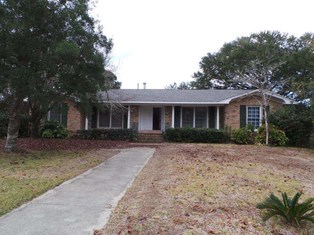 Property Photo:  8663 Meadowbrook Dr  FL 32514 