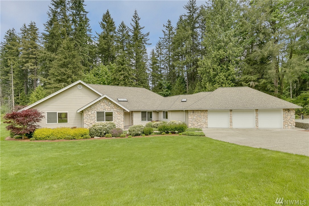 Property Photo:  8227 243rd St SE  WA 98072 