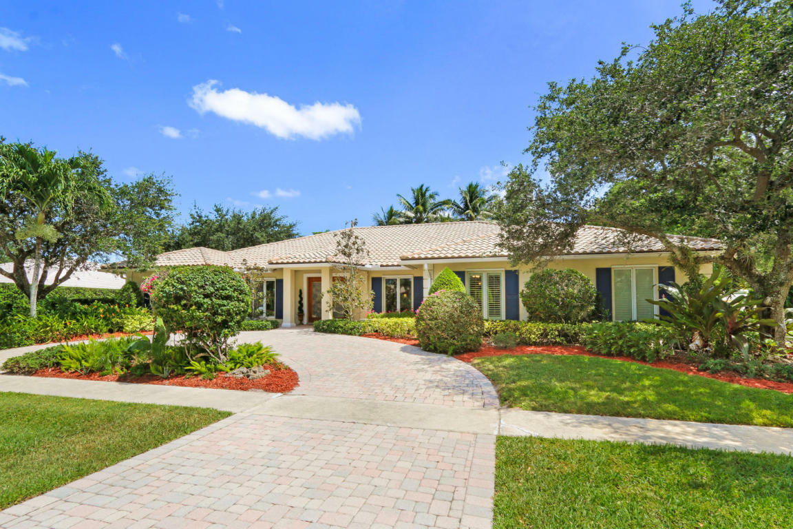 Property Photo:  2906 Banyan Blvd Circle NW  FL 33431 