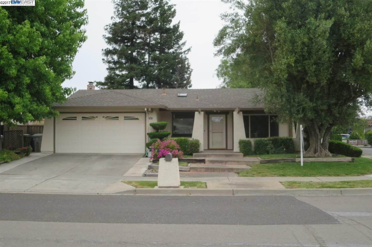 Property Photo:  3021 Grand Lake Dr  CA 94555 