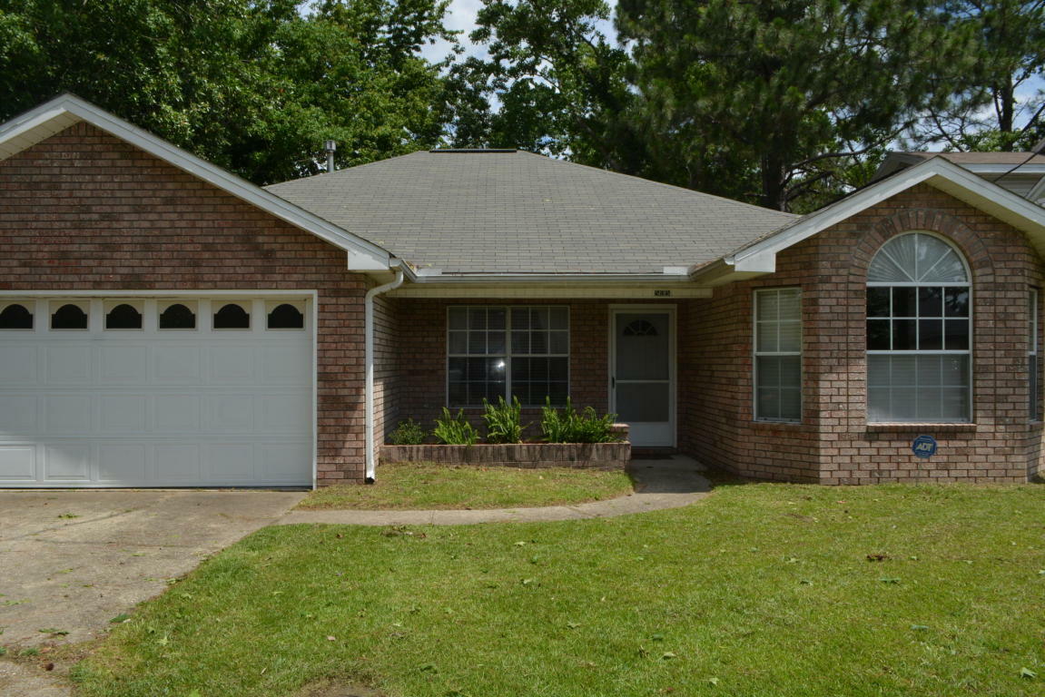 Property Photo:  505 Easy Street  FL 32547 