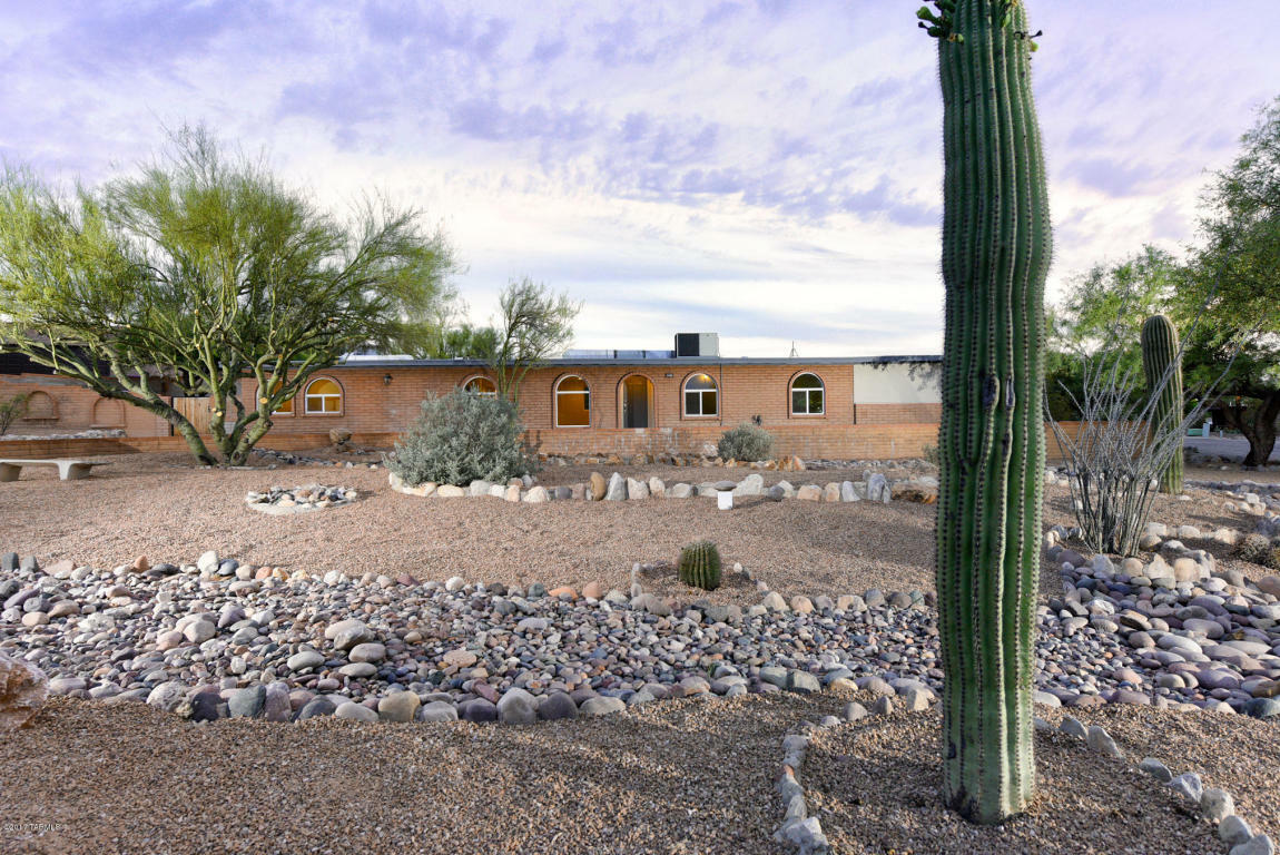 Property Photo:  1453 W Cool Drive  AZ 85704 