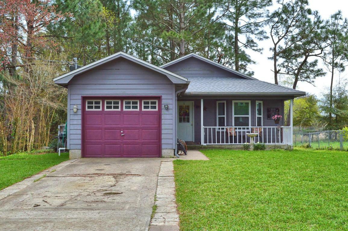 Property Photo:  216 Michael Avenue  FL 32569 