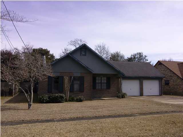 Property Photo:  394 Evergreen Circle  FL 32541 