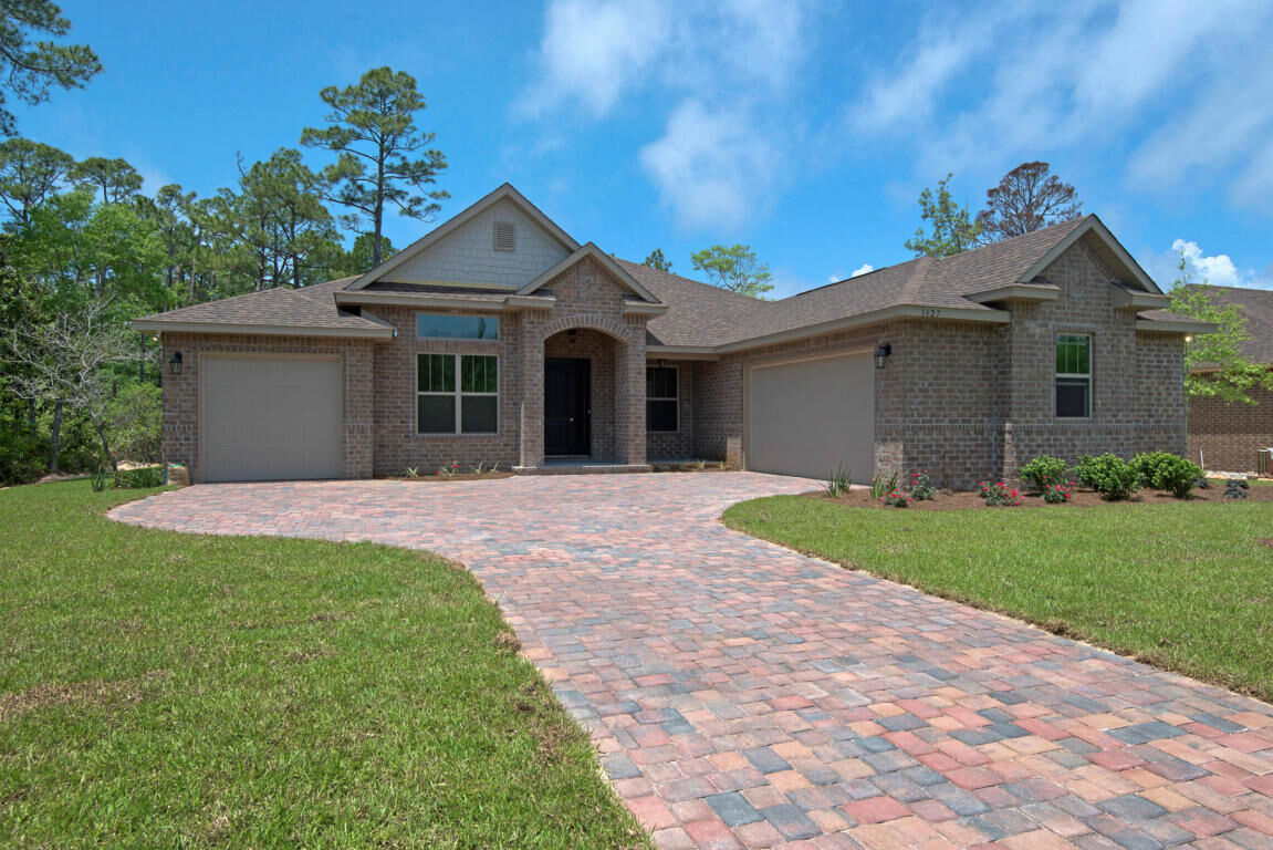 Property Photo: 1427 W Shores Boulevard FL 32563