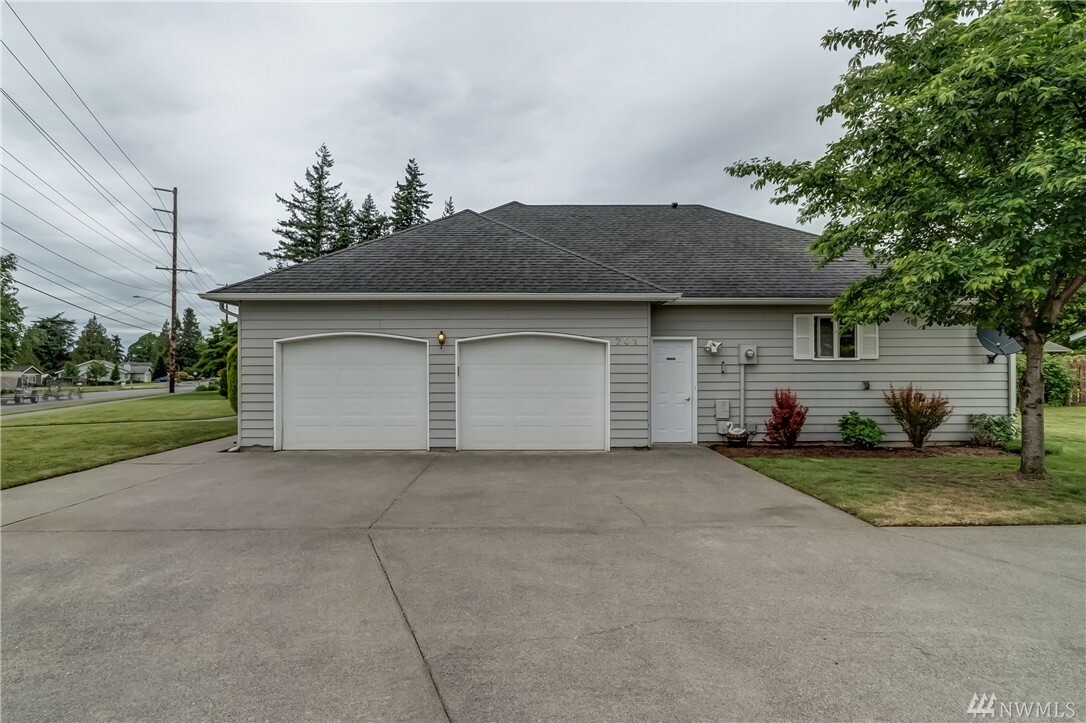 Property Photo: 201 S Garden Dr WA 98264