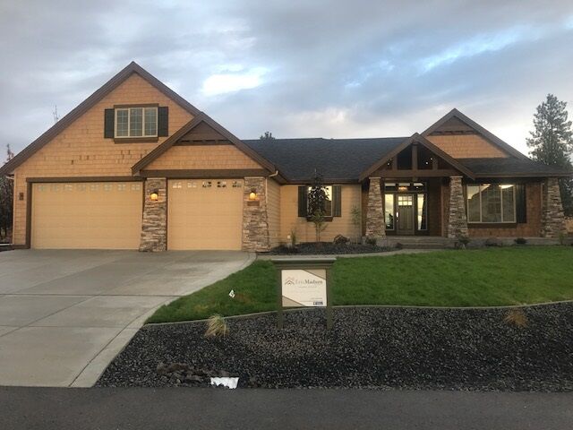 Property Photo:  2533 S Man O War Ln  WA 99037 