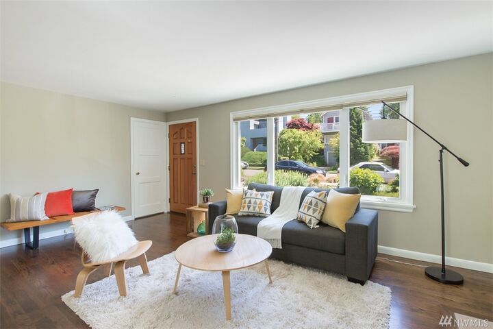 Property Photo:  6837 47th Avenue NE  WA 98115