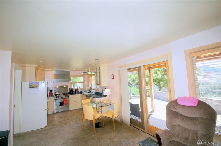 Property Photo:  38 Justin Rd  WA 98814 