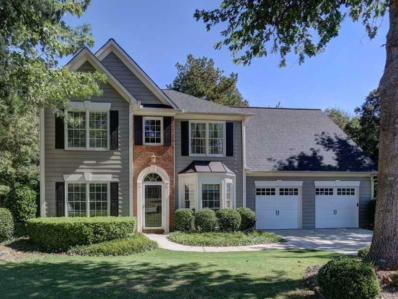 Property Photo: 1052 Deer Hollow Drive 30189