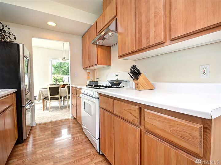 Property Photo: 11517 16th Ave NE WA 98125