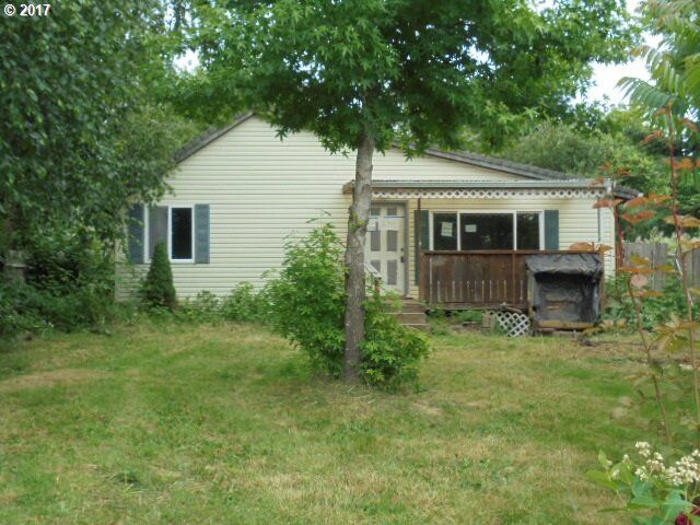 Property Photo:  2069 Ohio St  OR 97402 