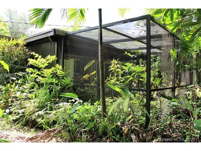 Property Photo: 11545 SW 107 Ct FL 33176