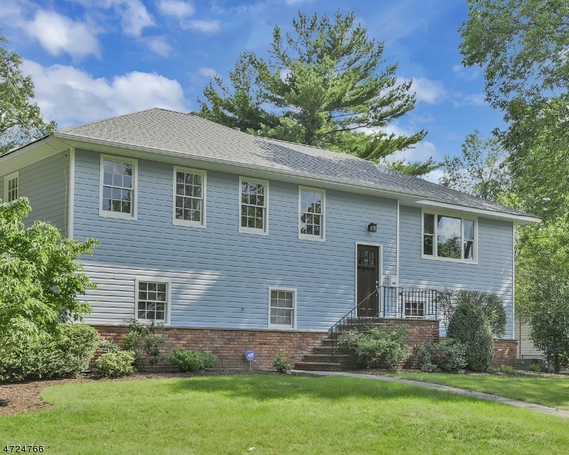 Property Photo:  14 Oxford Dr  NJ 07039 