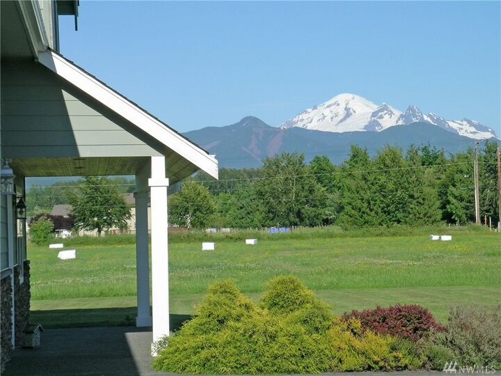 Property Photo: 2860 Murphy Place WA 98226
