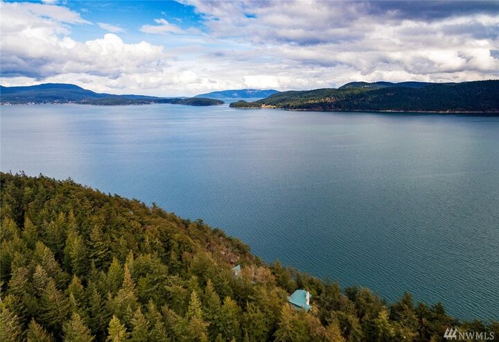 Property Photo:  720 Shoreland Dr  WA 98261 